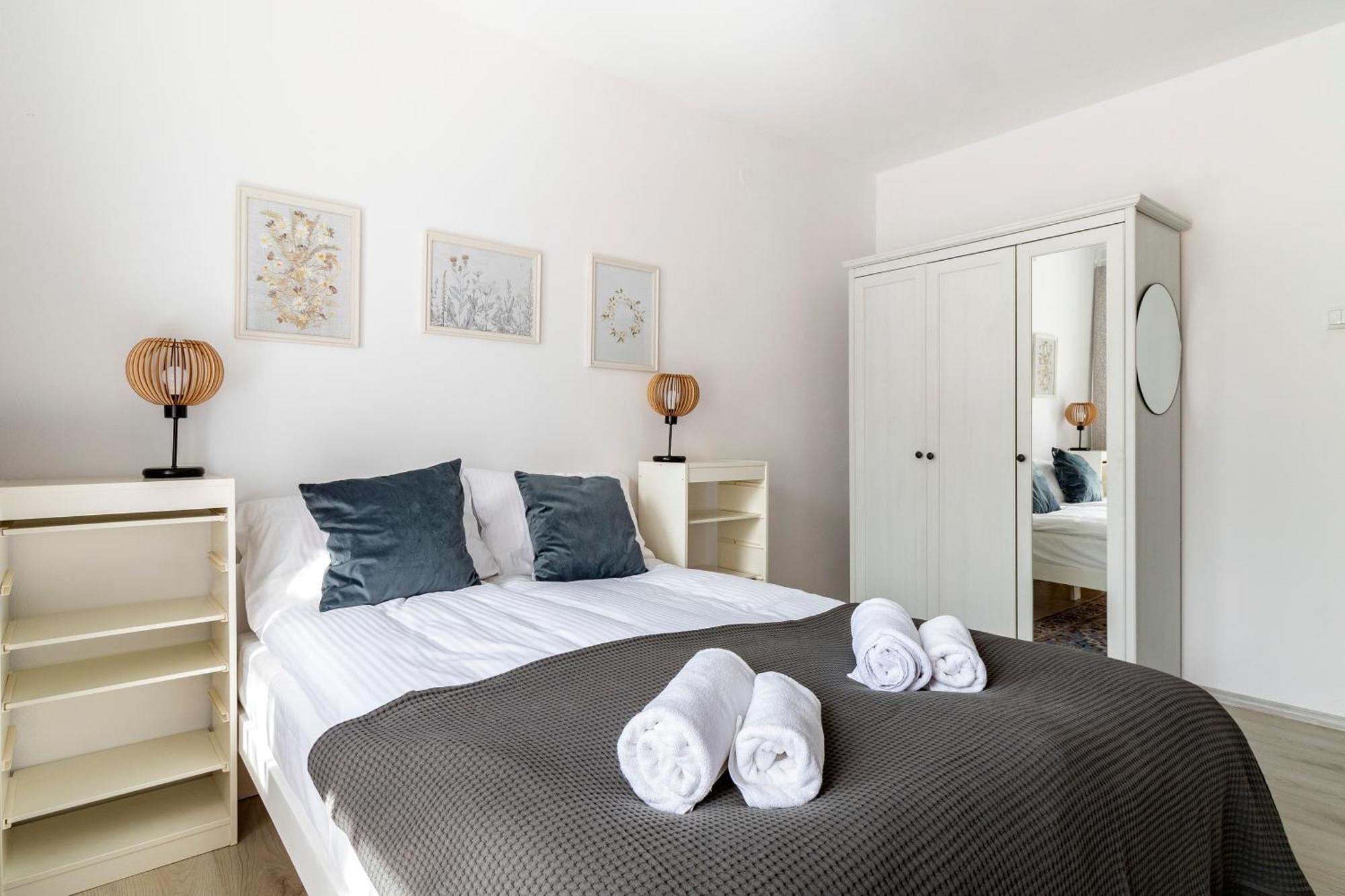 Wonderful 2- Bedroom Apartment With Soul Wwa70 ワルシャワ エクステリア 写真